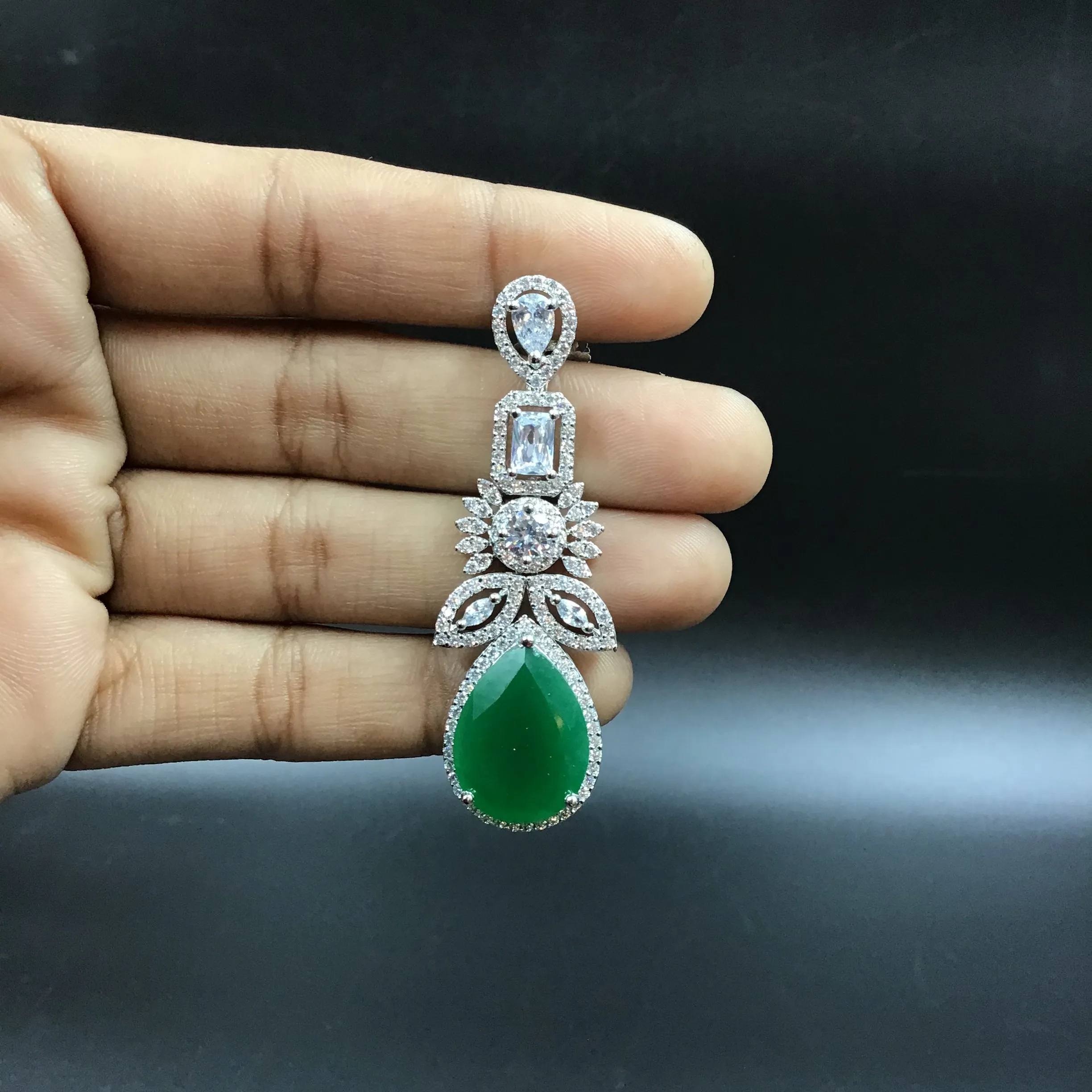 Round Neck Zircon/AD Necklace Set 5581-69