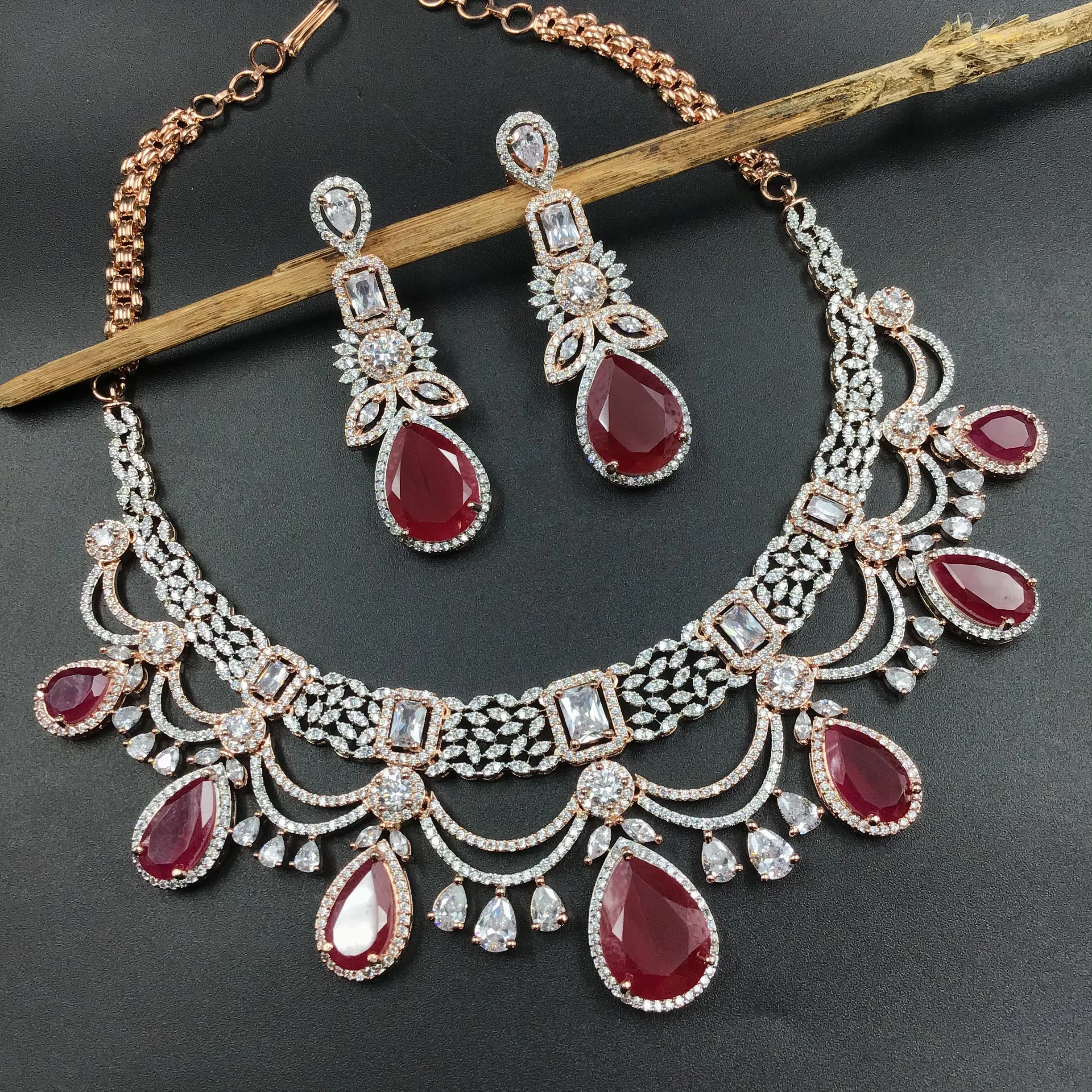 Round Neck Zircon/AD Necklace Set 5581-69