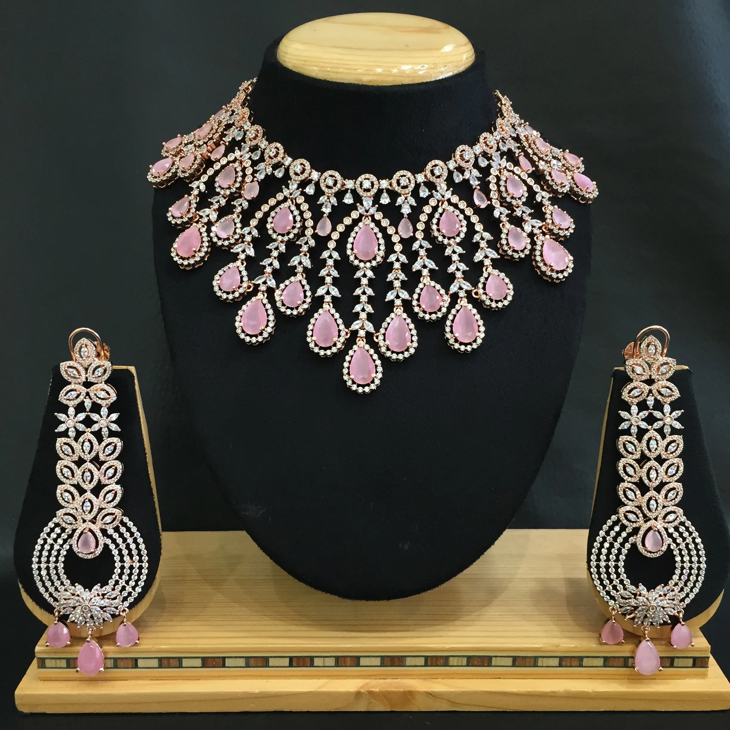 Round Neck Zircon/AD Necklace Set 5586-69