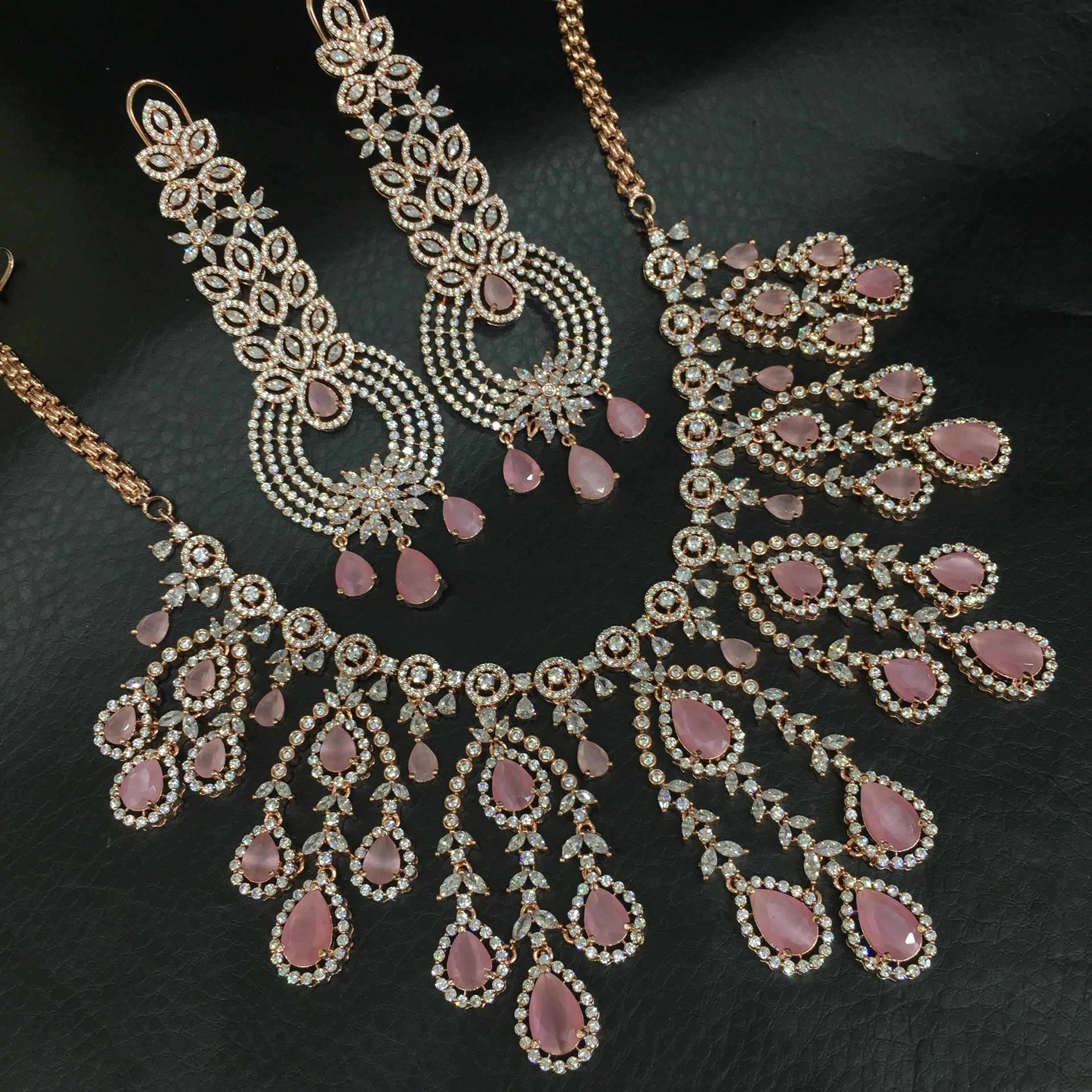 Round Neck Zircon/AD Necklace Set 5586-69